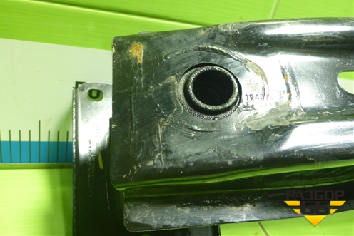 Усилитель переднего бампера (5E0807109F) для Skoda Octavia (A7) с 2013г (Октавия)