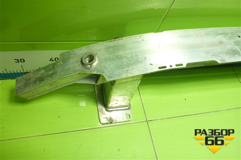 Усилитель переднего бампера (4K0807109) для Audi A6 (C8) с 2018г (А6)