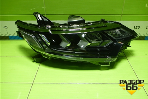 Фара правая (после 2015г Led без блока) (8301D332) для Mitsubishi Outlander с 2012-2024г (Аутлендер)