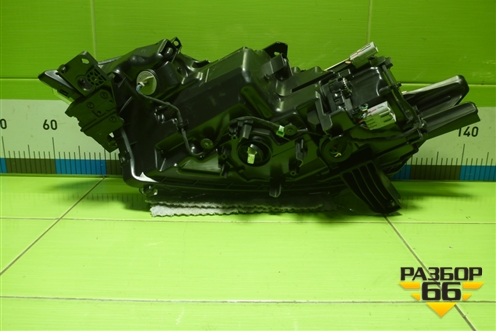 Фара правая (после 2015г Led без блока) (8301D332) для Mitsubishi Outlander с 2012-2024г (Аутлендер)