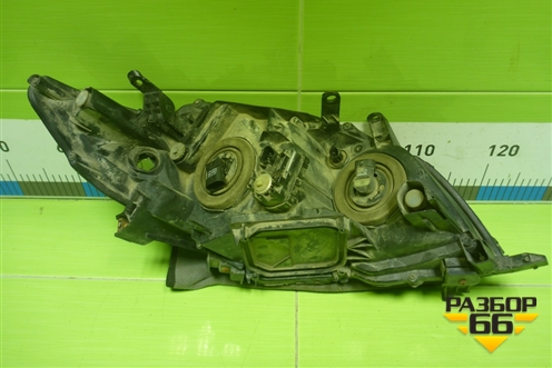 Фара левая (до 2010г галоген) (8117012A60) для Toyota Corolla (E15) с 2006-2013г (Королла 150)
