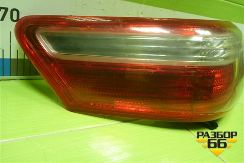 Фонарь задний наружный левый (8156133480) для Toyota Camry V40 с 2006-2011г (Камри)