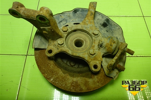Кулак поворотный передний правый для Toyota Rav-4 с 2012-2019г (Рав 4)