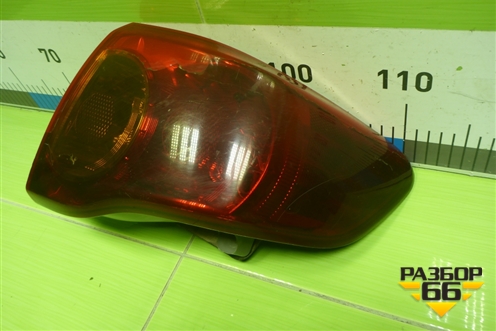 Фонарь задний наружный правый (до 2010г) (8156112A10) для Toyota Corolla (E15) с 2006-2013г (Королла 150)