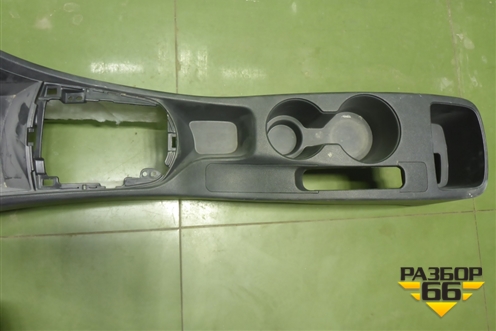 Консоль (846121R000) для Hyundai Solaris с 2010-2016г (Солярис)