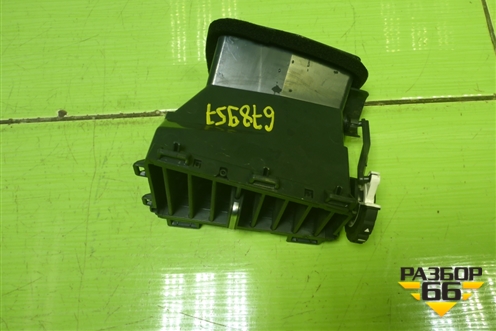 Дефлектор воздушный левый  (5305055C6201) для Dongfeng DFH4180