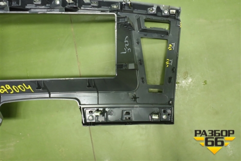 Накладка на торпедо  (5305955C6203) для Dongfeng DFH4180