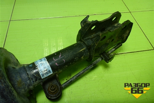 Амортизатор передний правый (51601SWTE71) для Honda CR-V(RE) с 2006-2012г (ЦРВ СРВ)