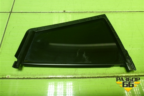 Стекло двери задней левой форточка для Mazda Mazda 3 (BK) с 2003-2009г 