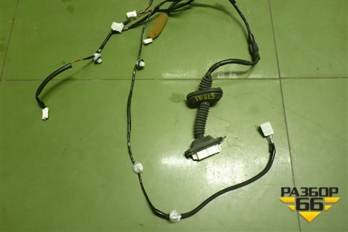 Проводка двери задней левой (8215406440) для Toyota Camry XV50 с 2011-2018г (Камри)