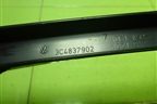 Накладка двери передней правой (на рамку) (3C4837902) для Volkswagen Passat (B6) с 2005-2010г (Пассат Б6)