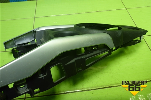 Консоль (8011A814ZZ) для Mitsubishi ASX с 2010г (АСХ)