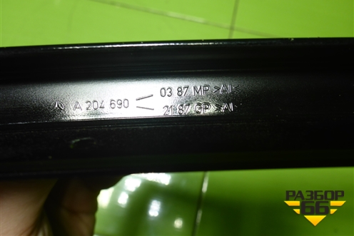 Накладка двери задней левой (на рамку) (A2046900387) для Mercedes Benz C-Klass W204 с 2007-2014г (Ц)