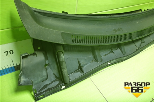 Решетка стеклоочистителей правая (5570812330) для Toyota Corolla (E15) с 2006-2013г (Королла 150)