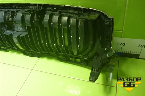Решетка радиатора (под камеру) (8889607258) для Geely Monjaro с 2021г (Монджаро)