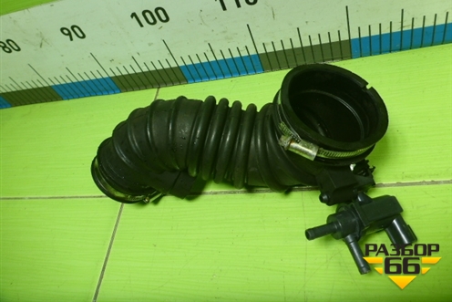Патрубок воздушного фильтра (01788122130) для Toyota Corolla (E12) с 2001-2007г (Королла 120)