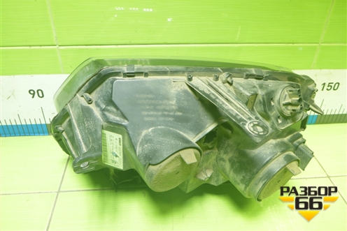 Фара правая (после 2015г) (260107307R) для Renault Duster I с 2010-2021г (Дастер)