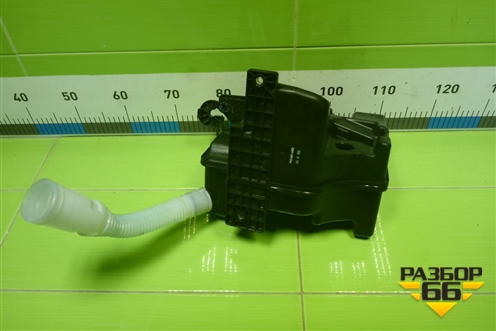 Бачок омывателя лобового стекла (6R0955453H) для Skoda Rapid с 2013г (Рапид)
