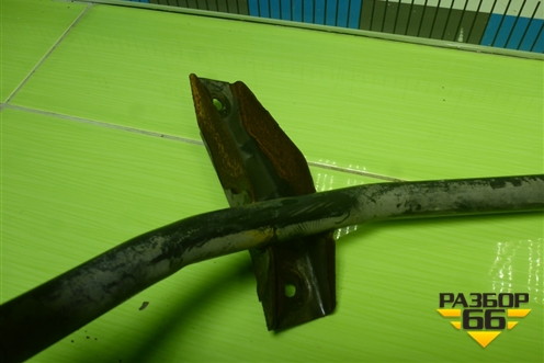Кронштейн спойлера (бокового левого) (810W629105299) для Sitrak C7H (С7Н)