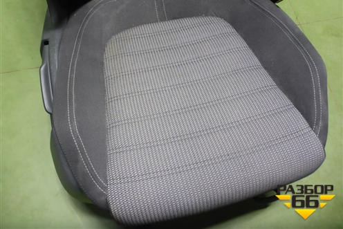 Сиденья комплект (AIR BAG подогрев электро регулировка) для Volkswagen Passat-CC с 2008г (Пассат ЦЦ)
