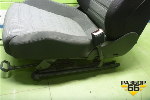 Сиденья комплект (AIR BAG подогрев электро регулировка) для Volkswagen Passat-CC с 2008г (Пассат ЦЦ)
