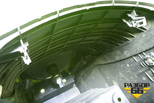 Подлокотник (846702E100) для Hyundai Tucson с 2004-2010г (Туксон)