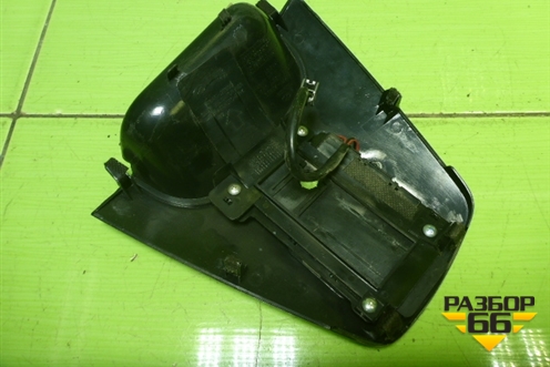 Накладка внутренняя (на консоль) (846512E600) для Hyundai Tucson с 2004-2010г (Туксон)