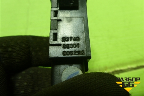 Кнопка включения ПТФ (937402E001) для Hyundai Tucson с 2004-2010г (Туксон)