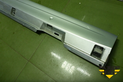 Накладка на порог наружная левая (3C8853855B) для Volkswagen Passat-CC с 2008г (Пассат ЦЦ)