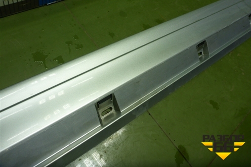 Накладка на порог наружная правая (3C8853856B) для Volkswagen Passat-CC с 2008г (Пассат ЦЦ)