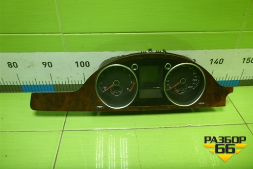 Щиток приборов МКПП (3C8920870) для Volkswagen Passat-CC с 2008г (Пассат ЦЦ)