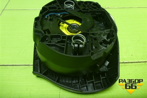 Подушка безопасности в рулевое колесо (3C8880201F) для Volkswagen Passat-CC с 2008г (Пассат ЦЦ)