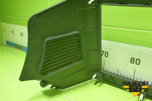 Накладка на торпедо  (812W614700060) для Sitrak C7H (С7Н)