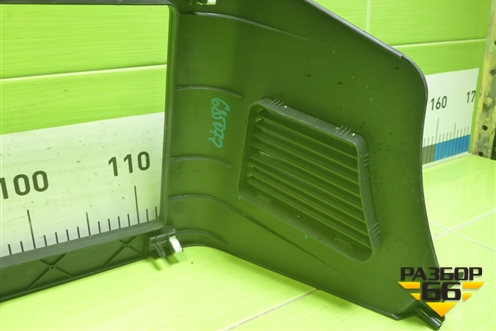 Накладка на торпедо  (812W614700060) для Sitrak C7H (С7Н)