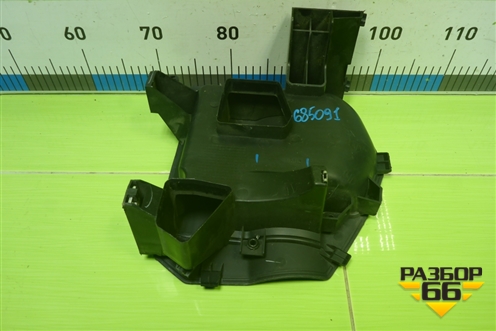 Накладка на торпедо  левая (812W617016230) для Sitrak C7H (С7Н)
