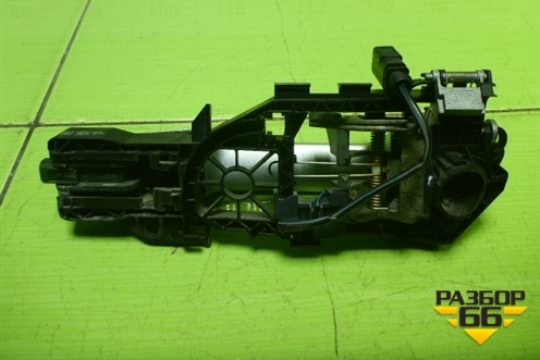 Ручка наружная двери задней правой (3C0837886) для Volkswagen Passat-CC с 2008г (Пассат ЦЦ)