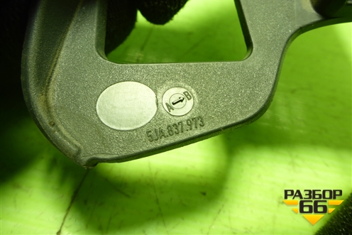 Накладка двери передней левой уголок (5JA837973) для Skoda Rapid с 2013г (Рапид)