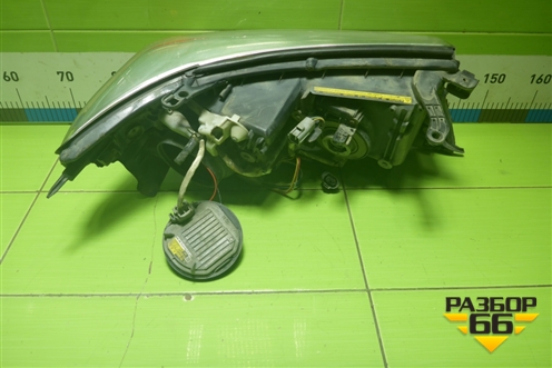 Фара левая (после 2012г до 2015г установлен BI-Led модуль) для Toyota Land Cruiser (200) с 2008г (Ленд Крузер)
