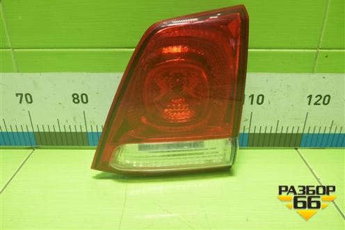 Фонарь задний внутренний правый (до 2012г) (8158160180) для Toyota Land Cruiser (200) с 2008г (Ленд Крузер)