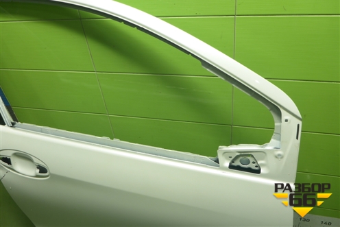 Дверь передняя правая для Toyota Vitz с 2010-2020г (Витц)