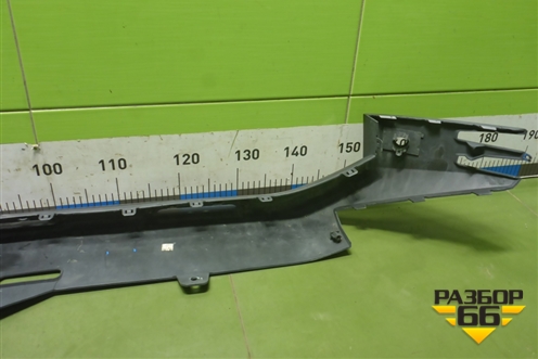 Накладка переднего бампера (7105029DRS0100) для GAC GS8 с 2021-2025г (ГС8)