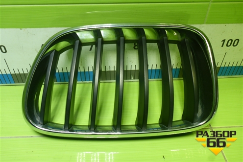 Решетка радиатора левая (до 2014г) (51117210725) для BMW X3 F25 с 2010-2017г (Х3 Ф25)