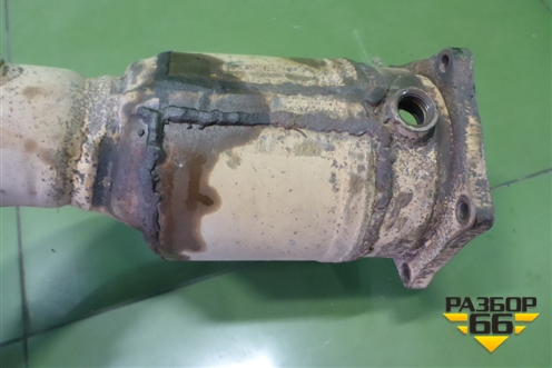 Приёмная труба глушителя (правая 4.5л M48) для Porsche Cayenne с 2003-2010г (Каен)