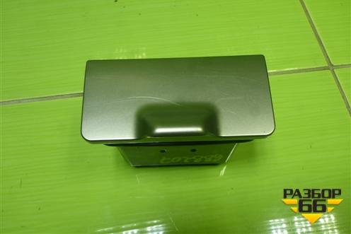 Пепельница (двери задней левой) (7413033020) для Toyota Land Cruiser (200) с 2008г (Ленд Крузер)